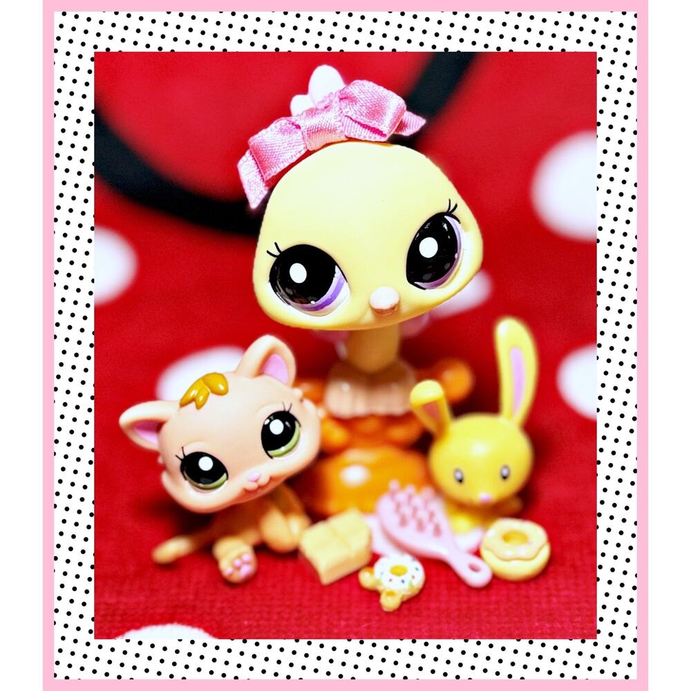 Authentic Littlest Pet Shop LPS 2017 2020 Care for Me Pet Sitting Peacock Kitten